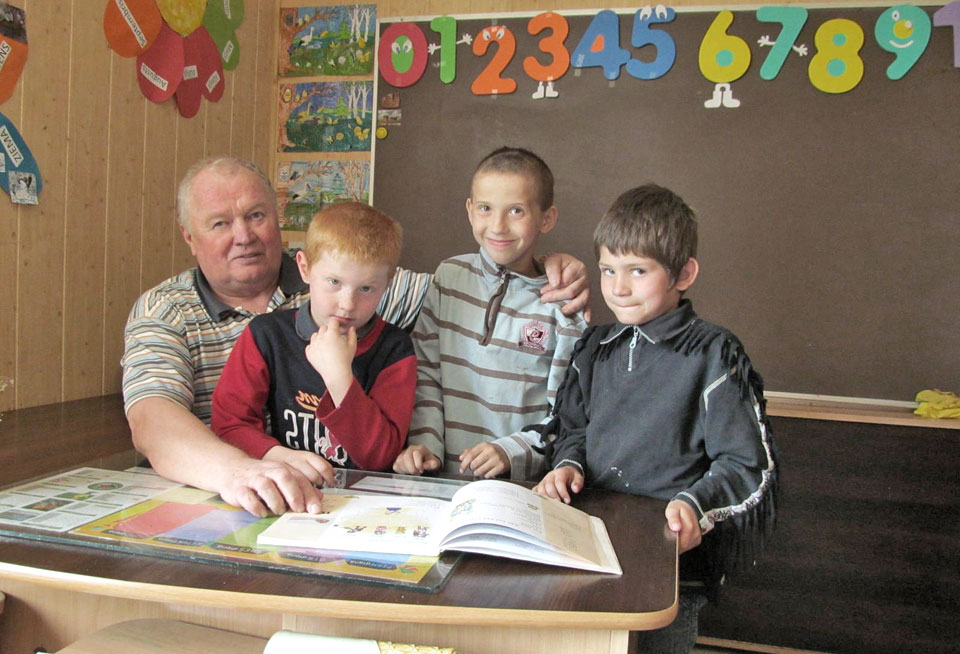 KATRS SKOLĒNS — VIŅA BĒRNS