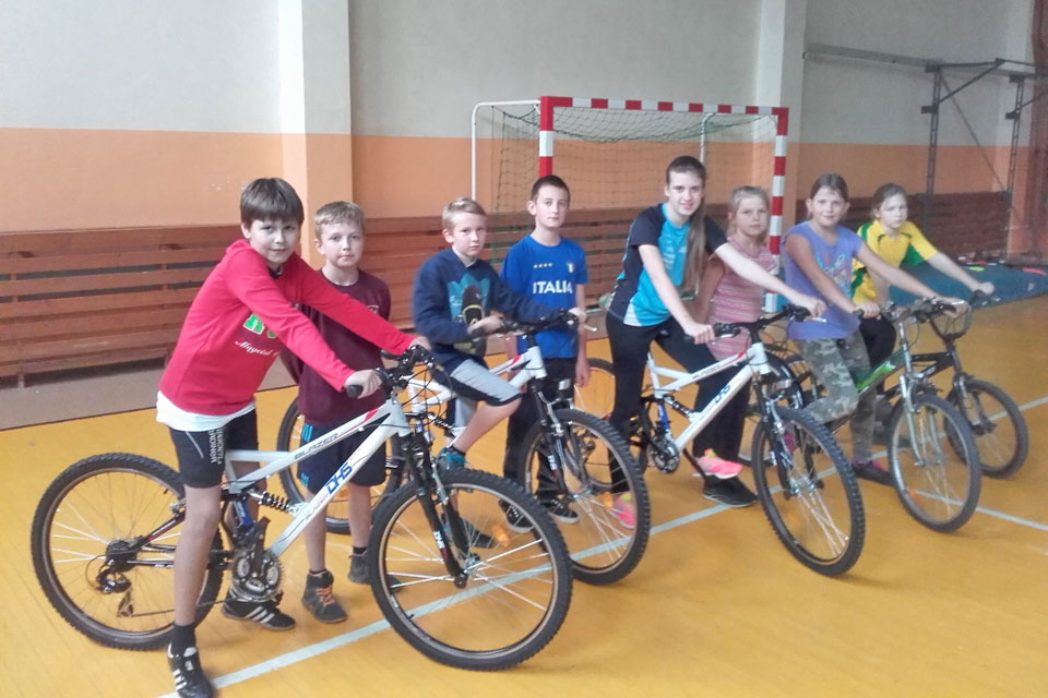 PULCIŅAM — TRĪS VELOSIPĒDI