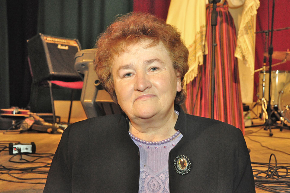 LATVIJAS NĀKOTNE MŪSU ROKĀS