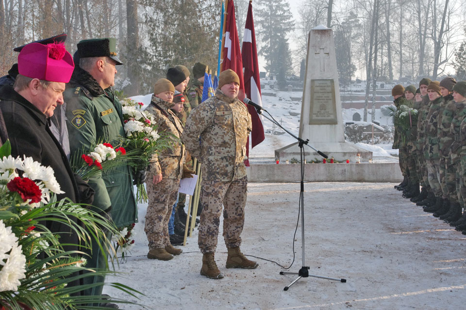 PIEMINOT RĒZEKNES ATBRĪVOTĀJUS