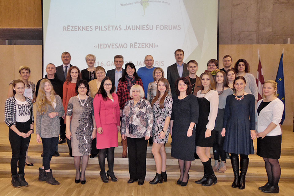 RĒZEKNES JAUNIEŠU FORUMS “IEDVESMO RĒZEKNI”