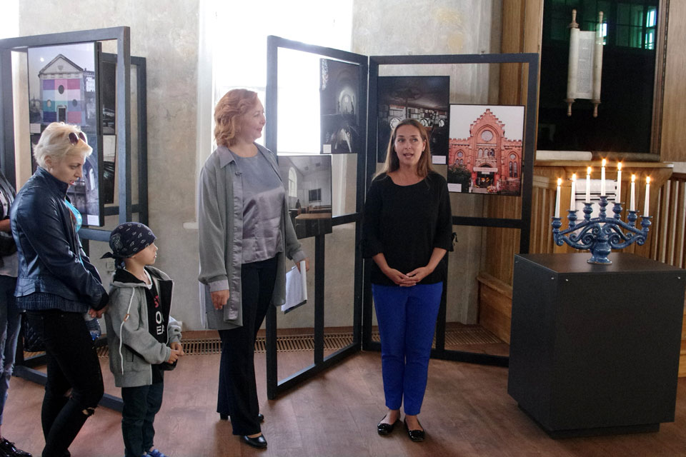 ВЫСТАВКИ В ЗЕЛЕНОЙ СИНАГОГЕ