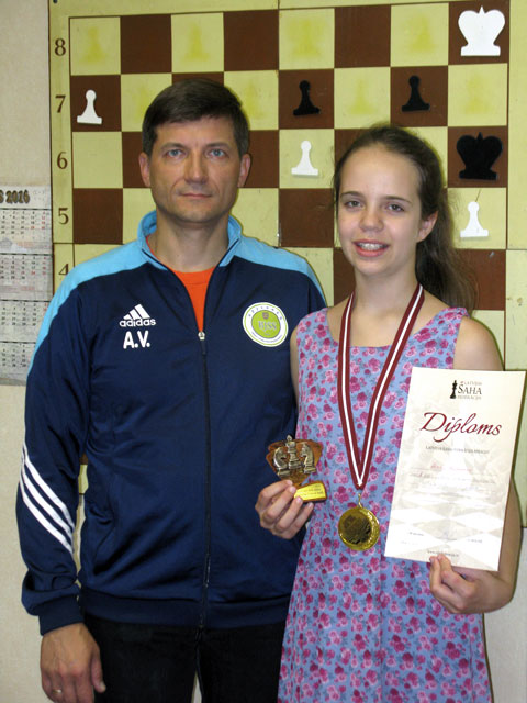 ANNA — LATVIJAS ČEMPIONE ĀTRAJĀ ŠAHĀ