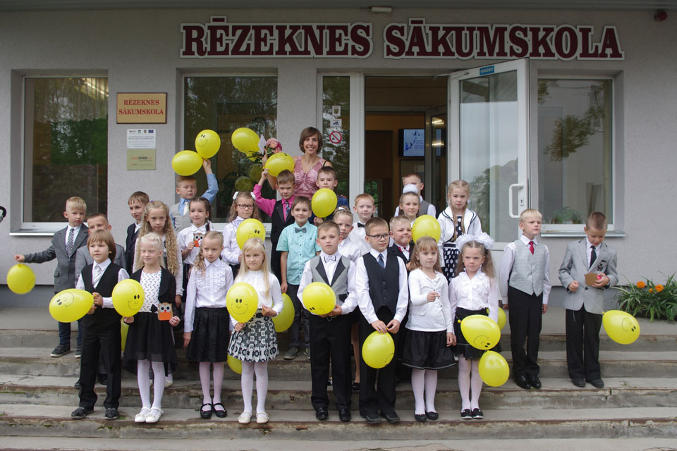 VEIKSMĪGU JAUNO MĀCĪBU GADU!