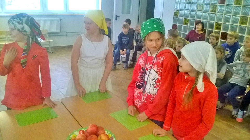 IZCILĀKĀ SAIMNIEKMEITA