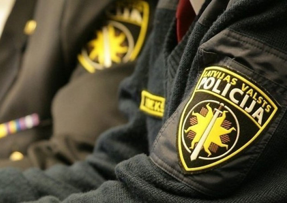 APBALVO POLICISTUS