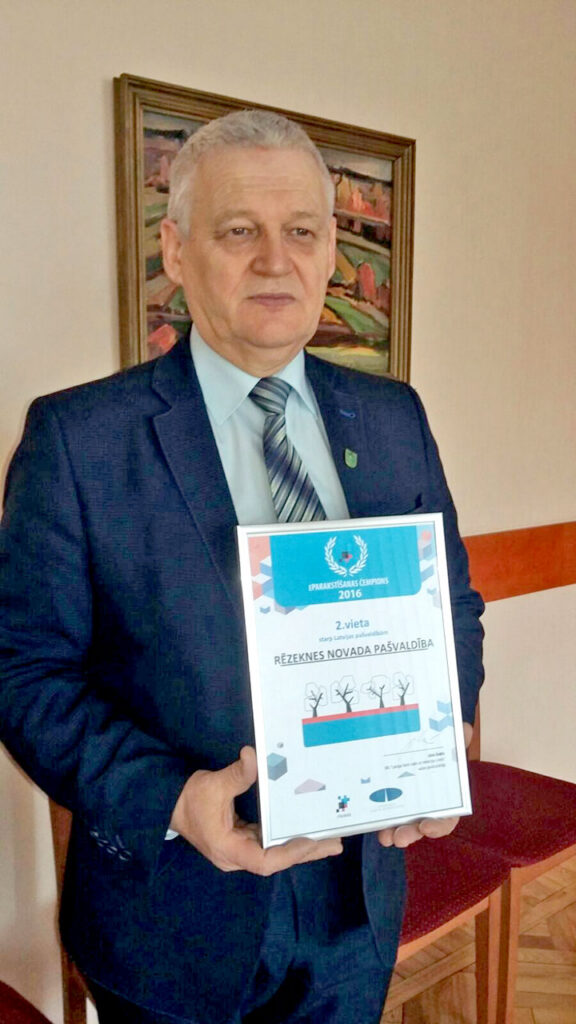 E-PARAKSTĪŠANAS ČEMPIONS