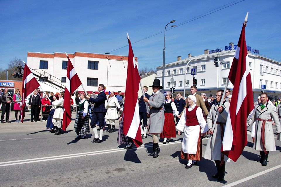 “LATGALEI ĻOTI SĀP…”