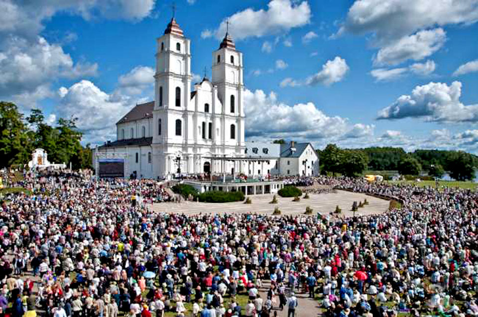 15. AUGUSTS