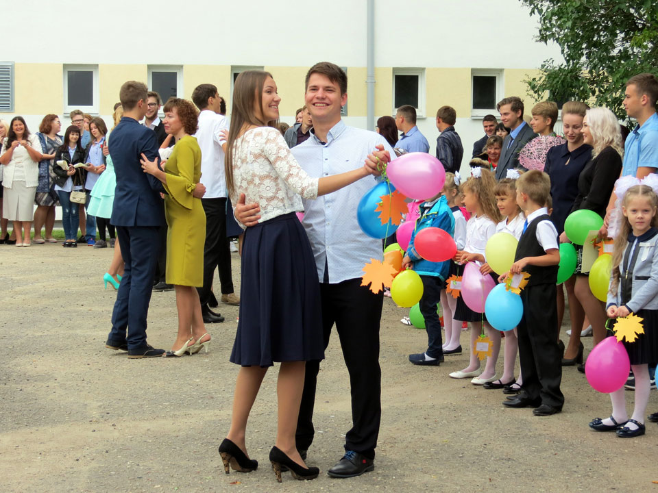 ВАЛЬС НА 1 СЕНТЯБРЯ