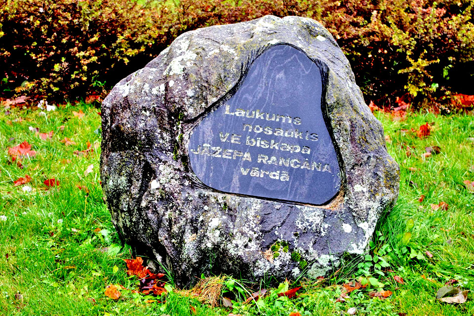 LATVIJAS TAUTA VAR BYUT LAPNA