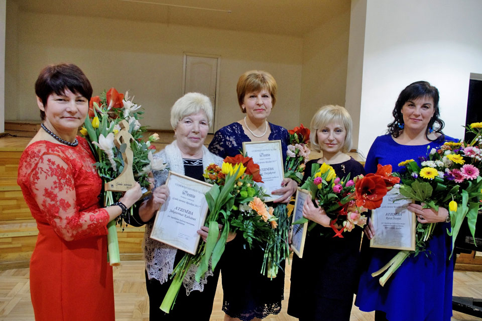 SIEVIŠĶĪGAS, DZĪVESGUDRAS, TALANTĪGAS,