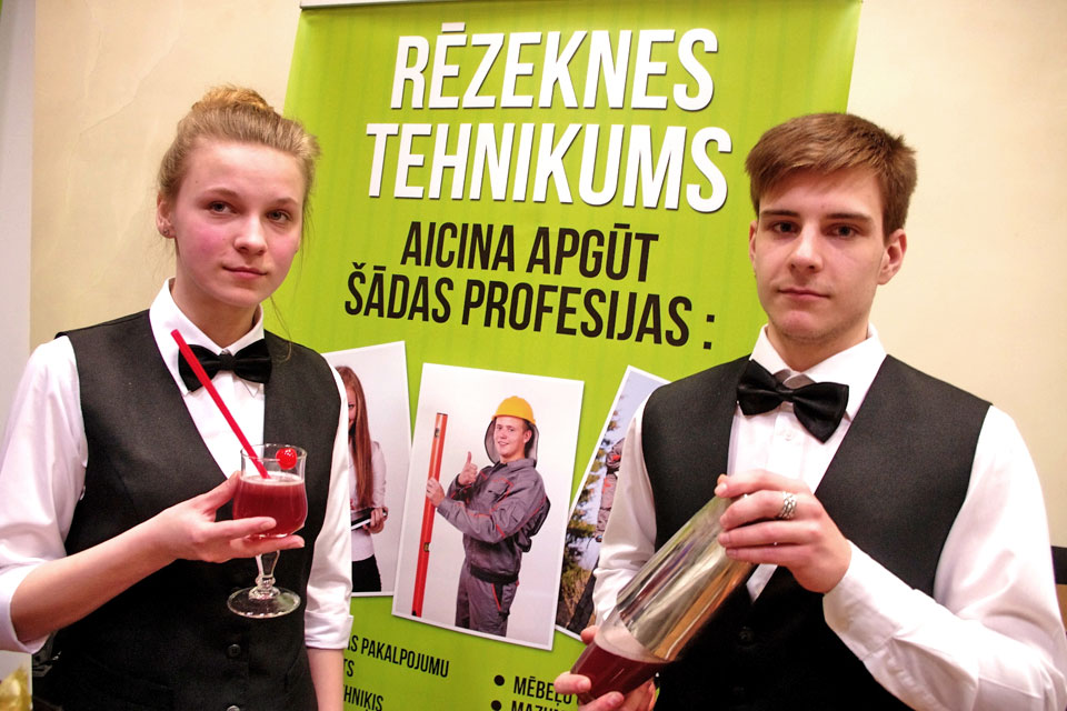 PAR KO KĻŪT?