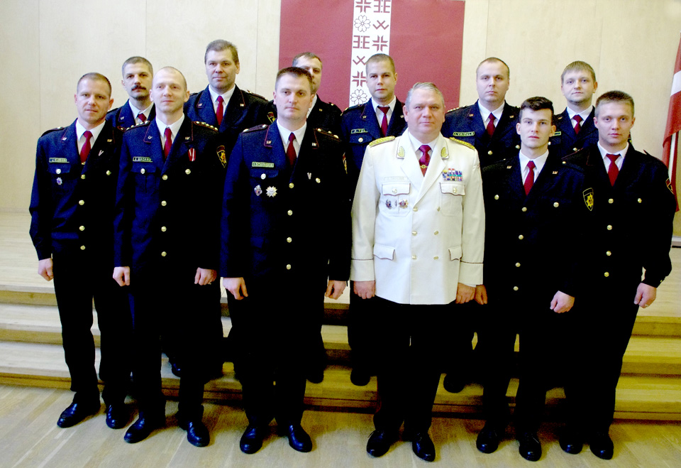 PAŠAIZLIEDZĪGI KALPOT LATVIJAI