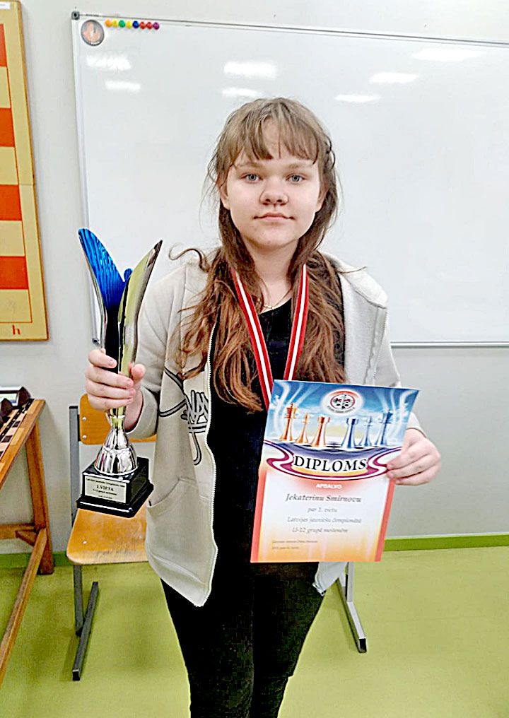 JEKATERINA SMIRNOVA — LATVIJAS ČEMPIONE