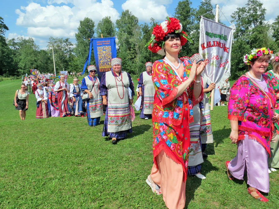 PIRMAIS FESTIVĀLS IZDEVIES