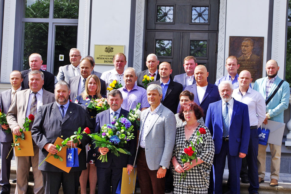 APBALVOTI RĒZEKNES DZELZCEĻNIEKI