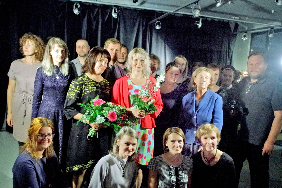 PRIEKS, KAS REIZINĀTS AR TRĪS