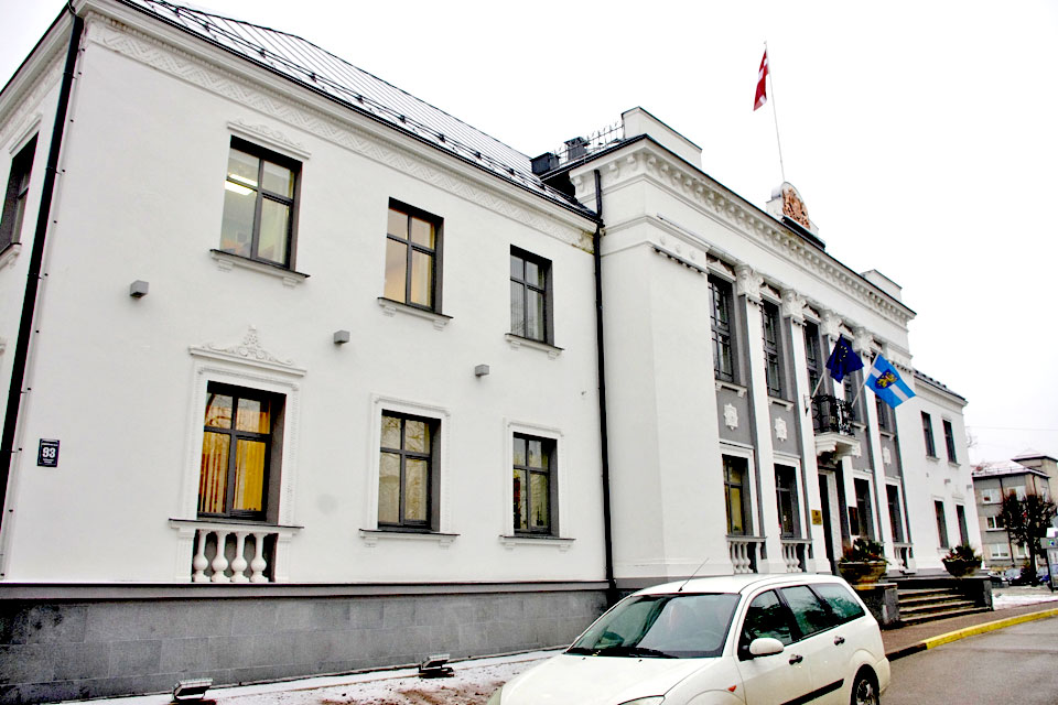 VADĪBA ALGU SEV NEPAAUGSTINĀS