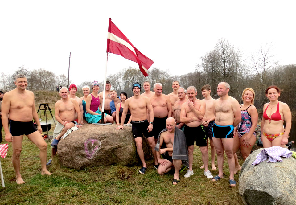 PELDĒTĀJU SKAITS PIEAUG