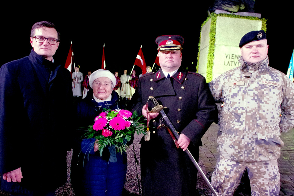 SARGĀT SAVU TĒVZEMI