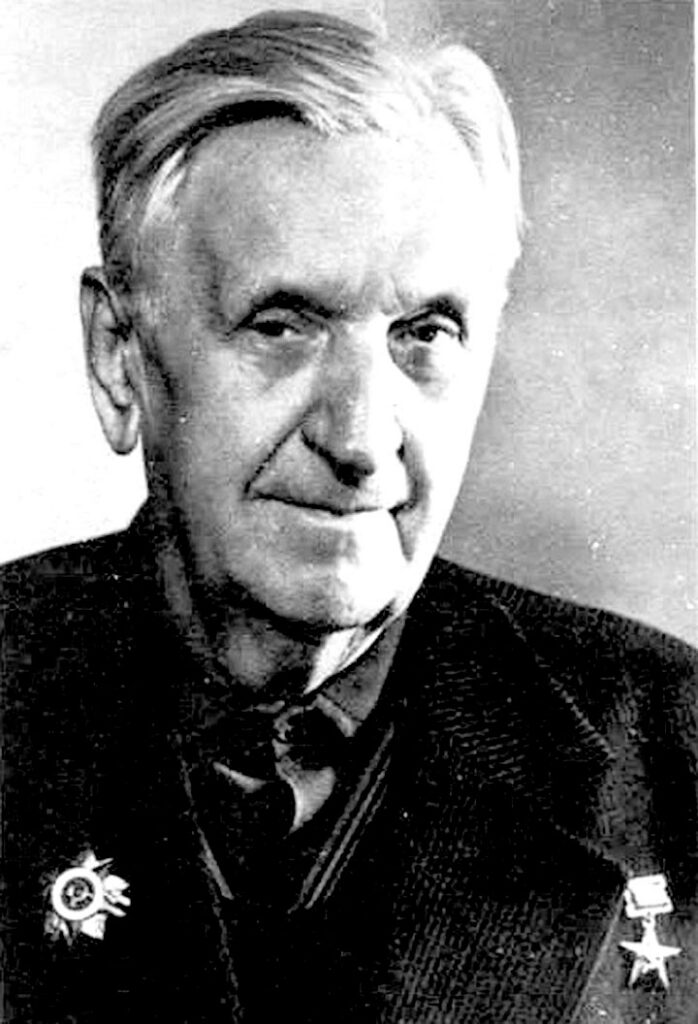 ХРАНИТЕЛЬ ПУШКИНОГОРЬЯ