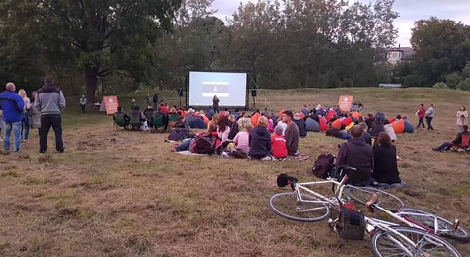 BRĪVDABAS KINO RĒZEKNES PILSKALNĀ
