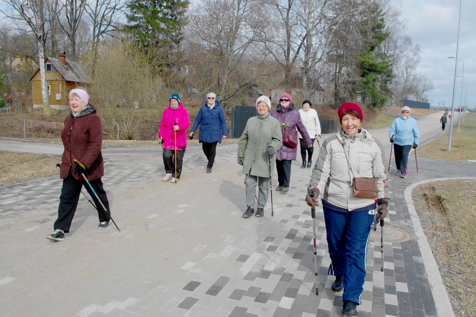 Jauns pavasara izaicinājums: nūjo, staigā, skrien