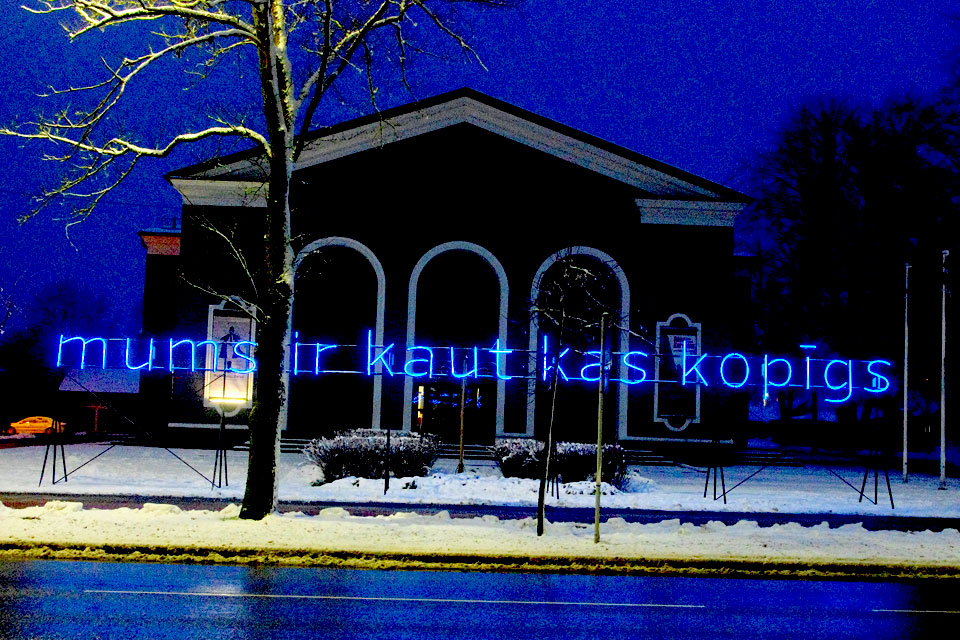 “MUMS IR KAUT KAS KOPĪGS”