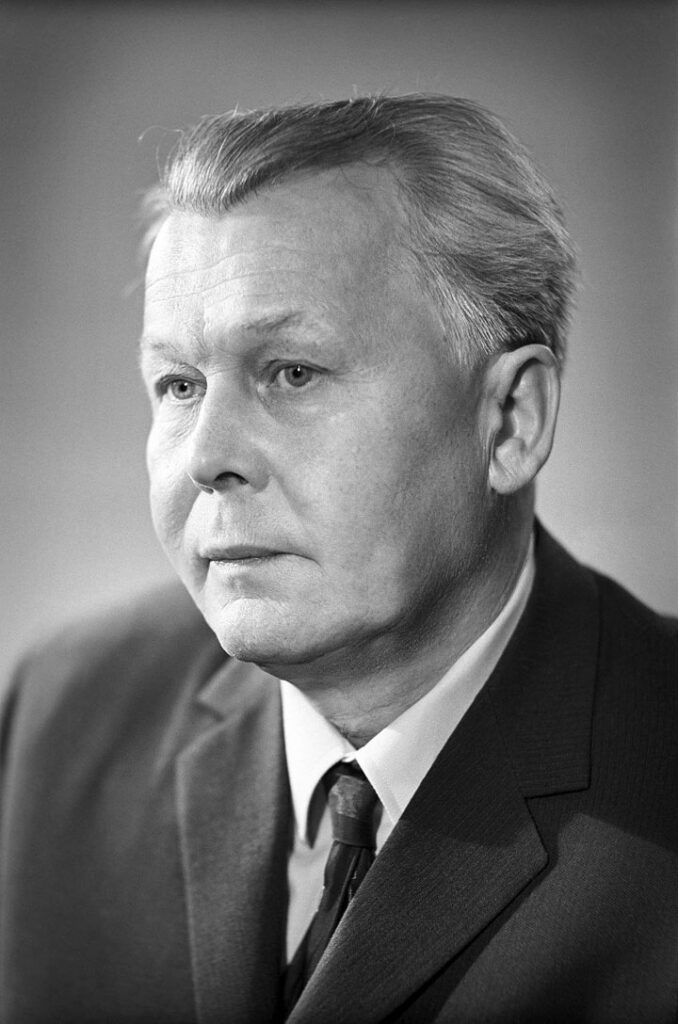 ВРОВЕНЬ С КЛАССИКОЙ