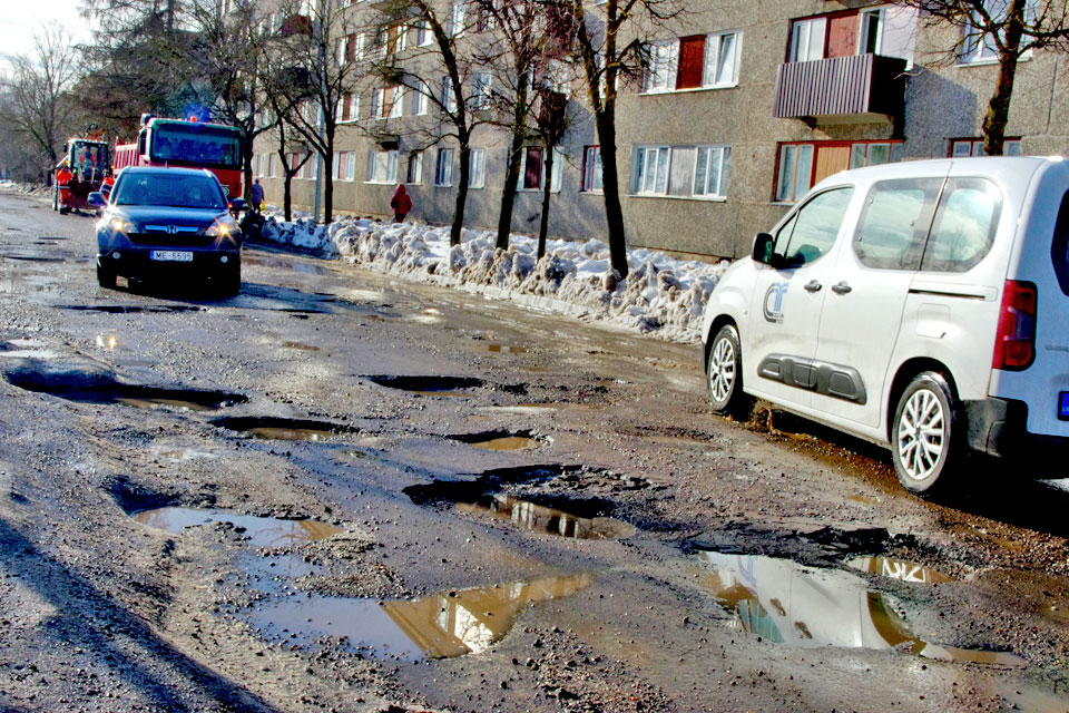 ATBILDE PAŠVALDĪBAS KRITIĶIEM