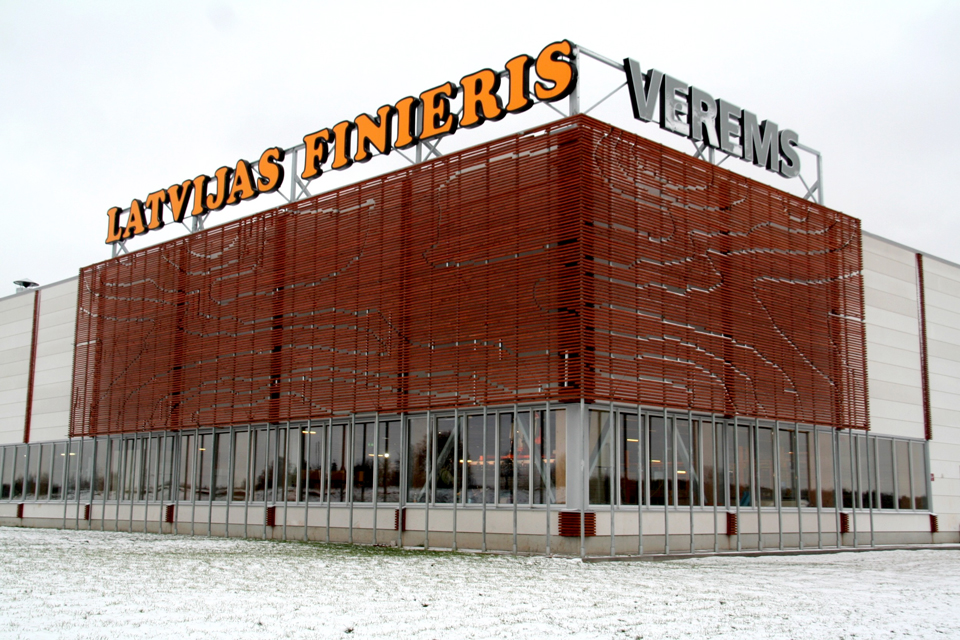 “LATVIJAS FINIERIS” PAPLAŠINĀS “VEREMU”