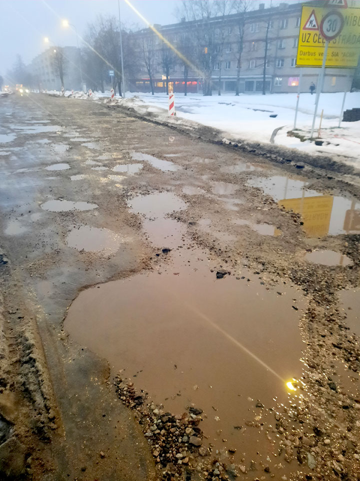 Ak, šī daudz cietusī  Blaumaņa iela!