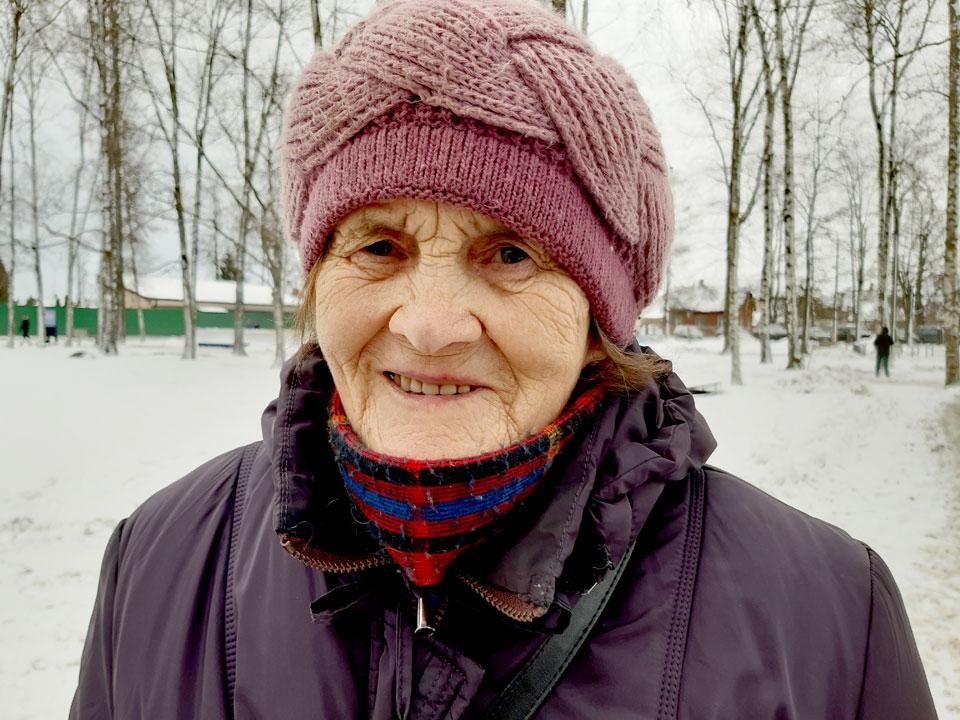 ai, darbiņi, ai, darbiņi, bez darbiņa nevarēju