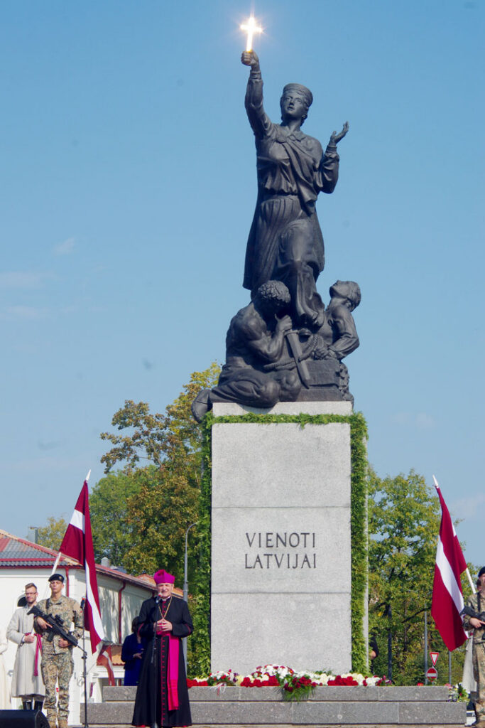 Cauri laikiem “Latgales māra” mūs vieno!