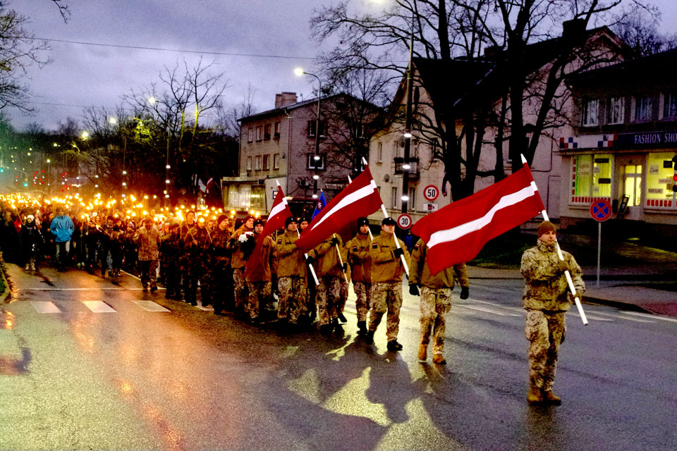 Par Latviju!