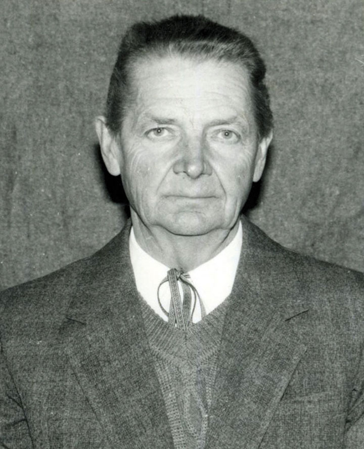 VEIRS, KURŠ GAIŠUMU NESE