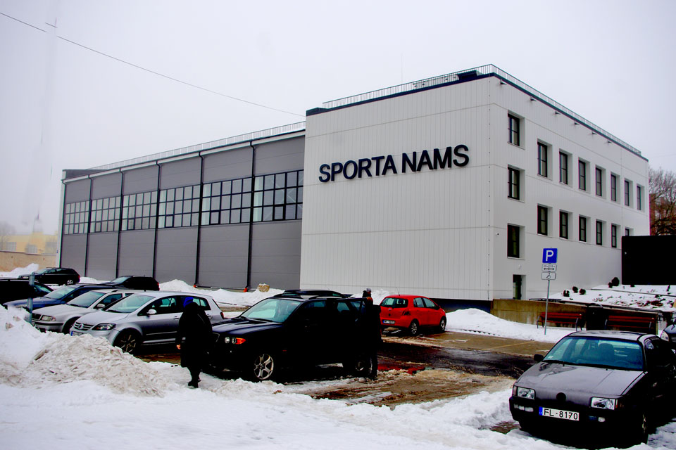 sporta centru negrib ņemt nomā