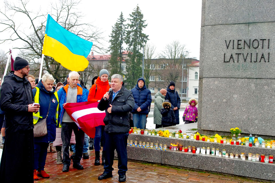līdz ukrainas uzvarai
