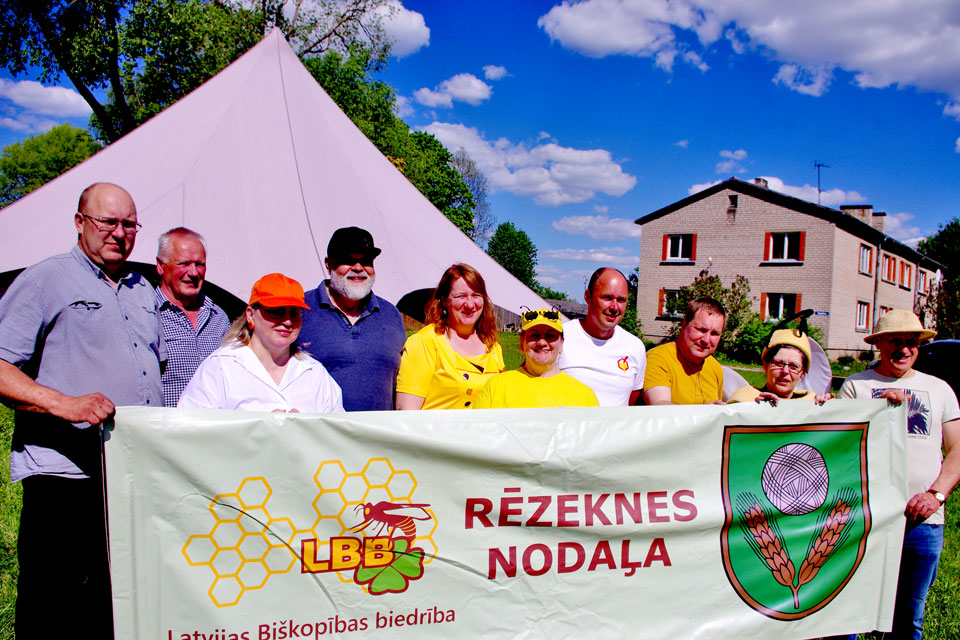Bitīte – dabas brīnums!