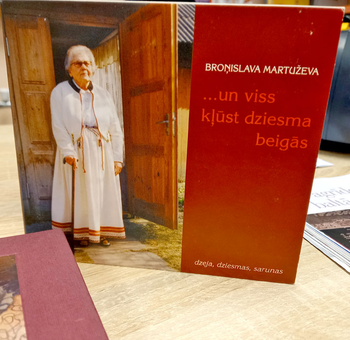 iepazina stipru personību