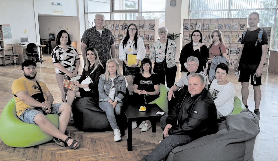 IEPAZĪSTINĀJĀM AR BIBLIOTĒKU