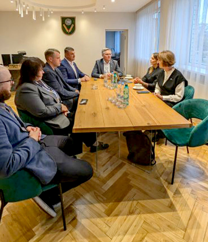 sprieda par  Rēzeknes novada attīstību