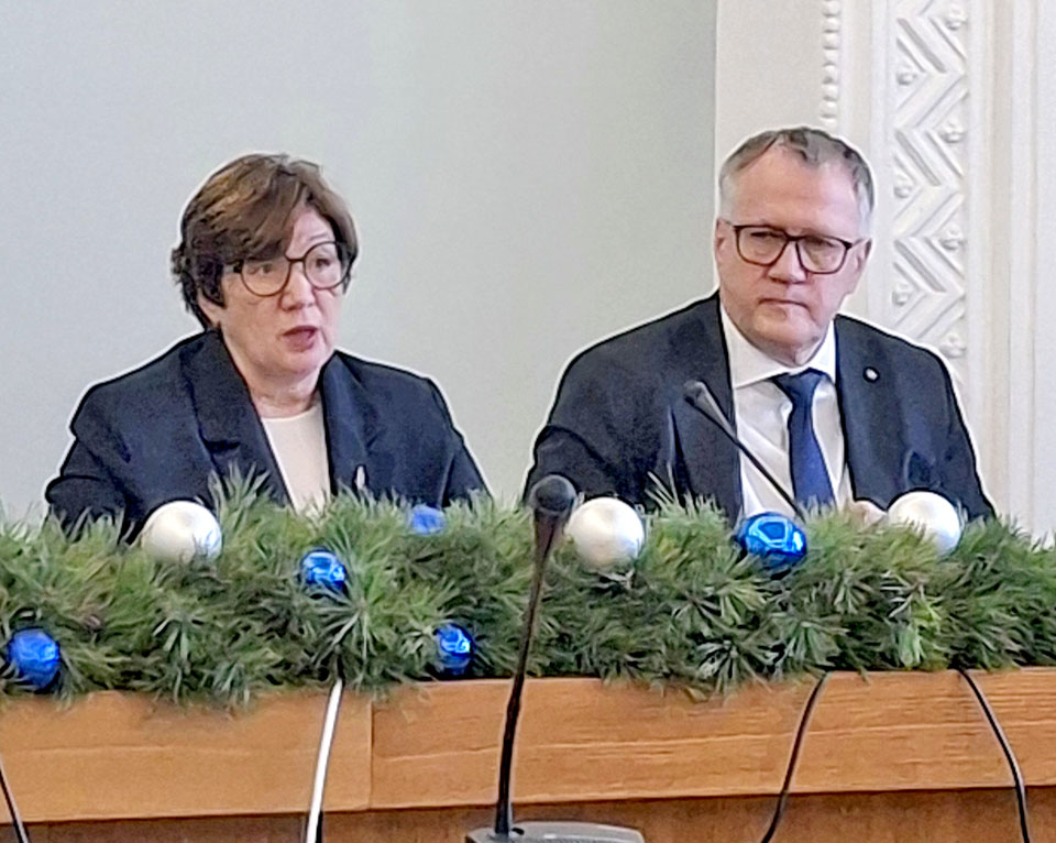 A. AŠERADENS: “PABEIGTS PIRMAIS STABILIZĀCIJAS POSMS”