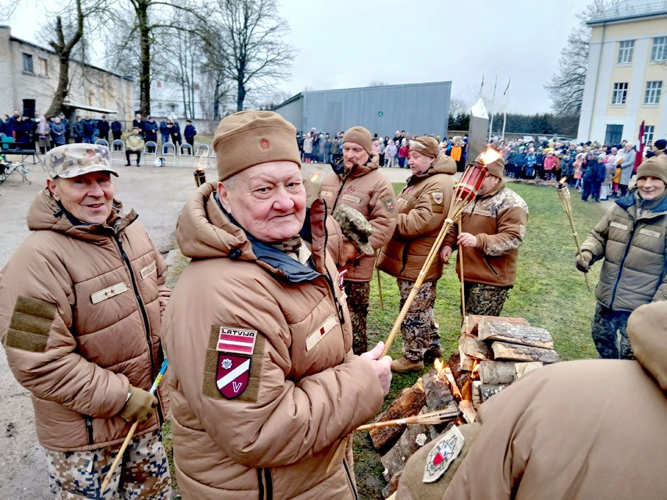 godināja  brīvības aizstāvjus