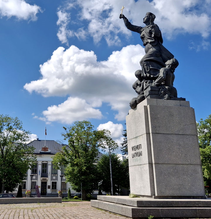 SAVU VĒLĒTĀJU PRIEKŠĀ NEDRĪKSTU KLUSĒT!