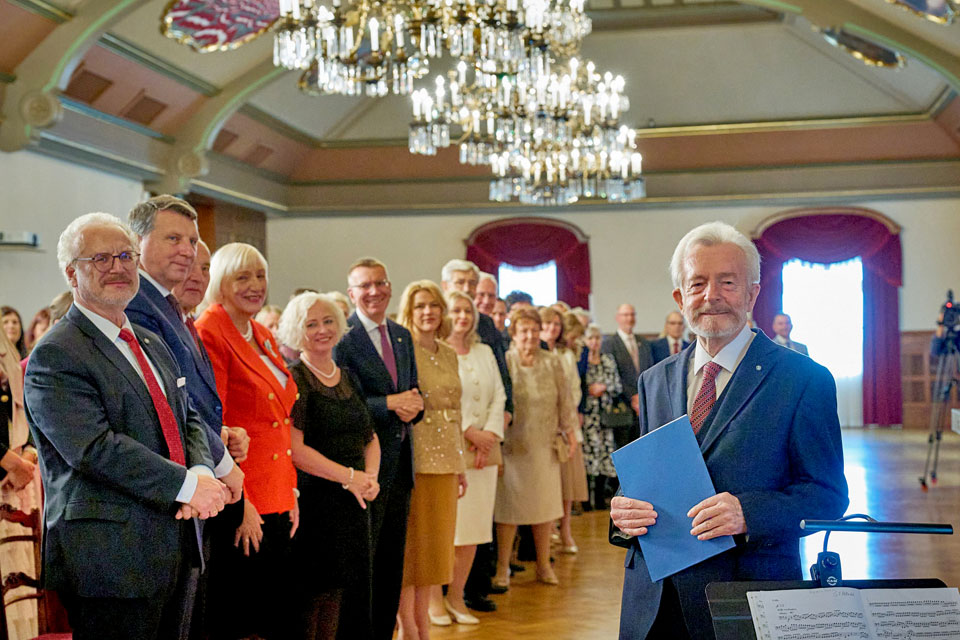 Valstiskuma balva 2025 – gleznotājam Imantam Lancmanim
