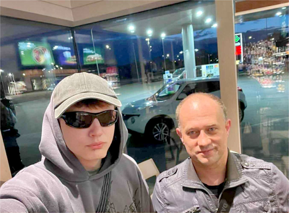 Robeža, debesis un spalva