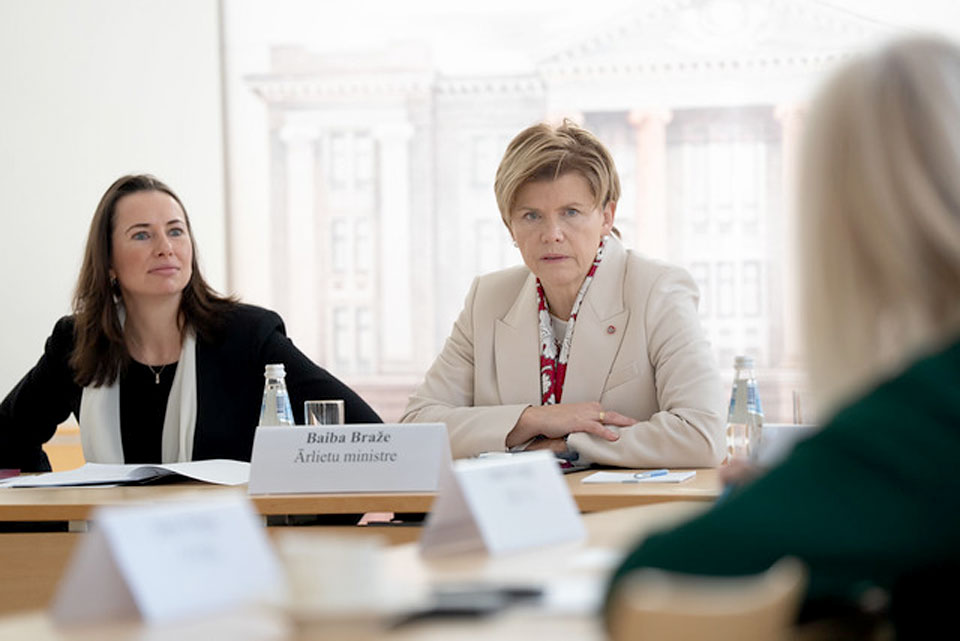 SITUĀCIJA PASAULĒ NAV VIENKĀRŠA…