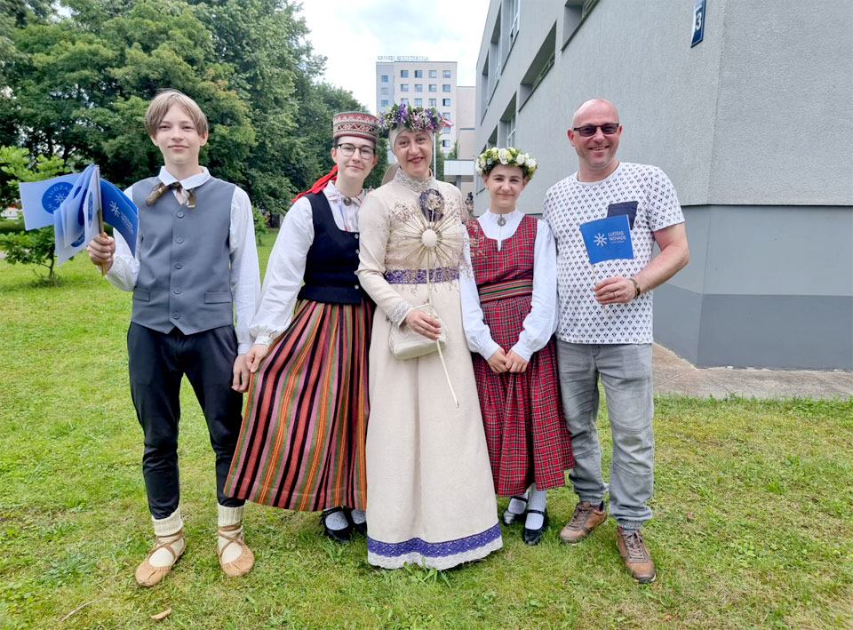 MĀJAS – VIETA, KUR VIENMĒR GRIBAS ATGRIEZTIES